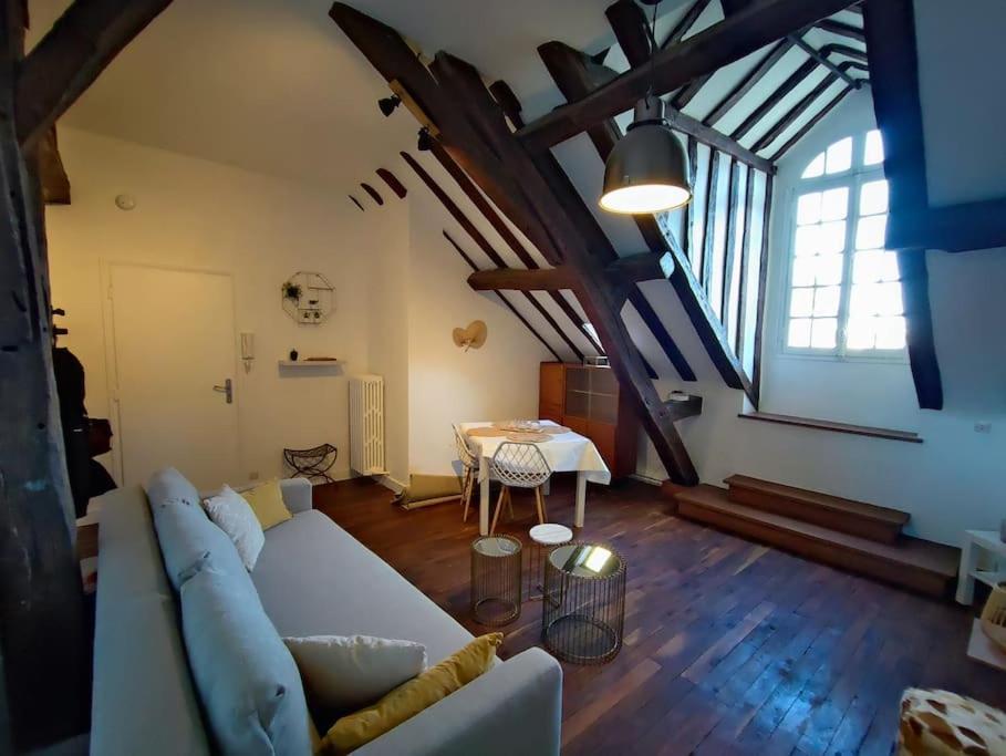 Magnifique Appartement Beaux Arts Тур Екстер'єр фото